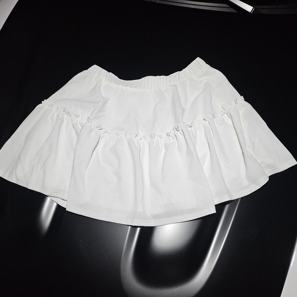 SHEIN EZwear Plus Size Women's Pleated Skirt With Ruffled Hemline